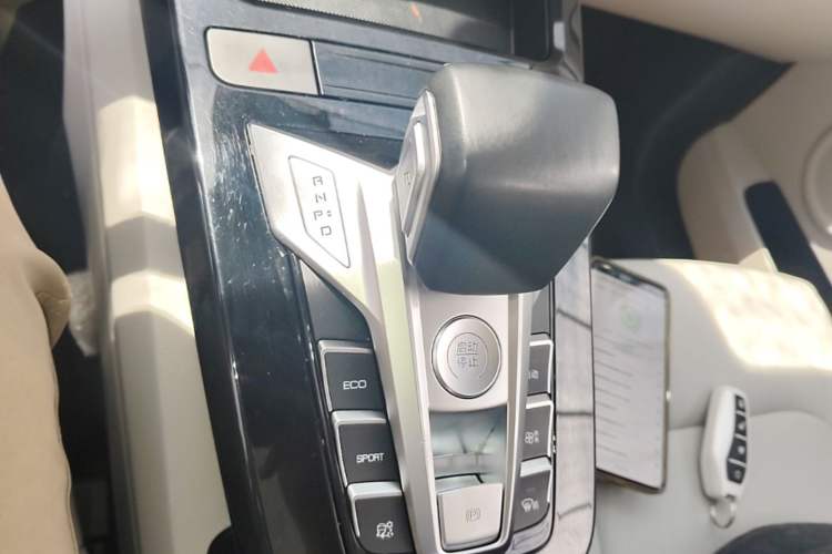 Used BYD Yuan Pro 2021 401 km Deluxe Version Gear Lever