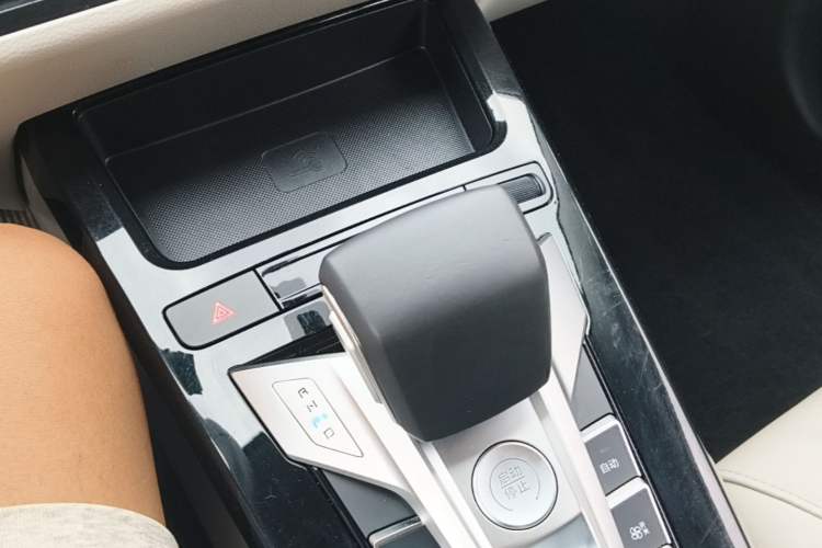 Used BYD Yuan Pro 2021 401 km Luxury Version Gear Lever