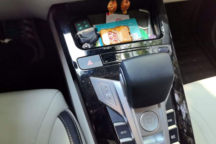 Used BYD Yuan Pro 2021 401 km Deluxe Version Gear Lever