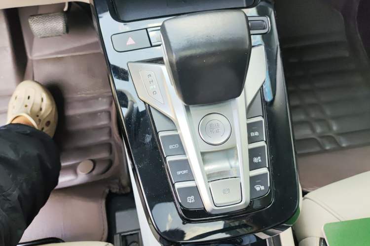 Used BYD Yuan Pro 2021 401 km Deluxe Version Gear Lever