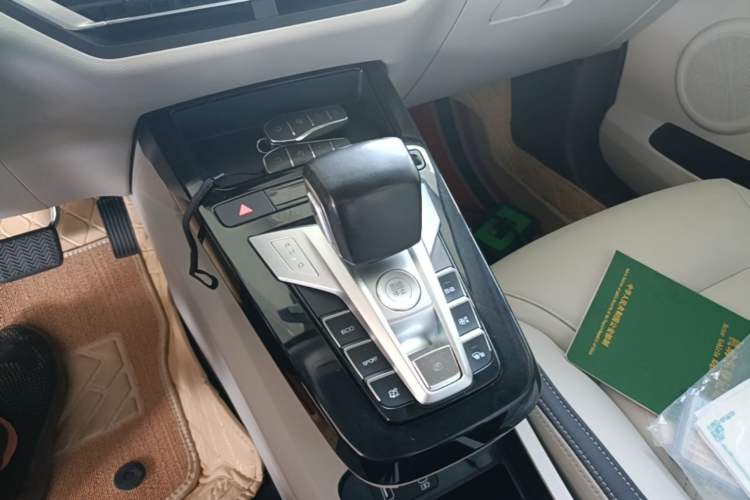 Used BYD Yuan Pro 2021 "Love for a Lifetime" Edition Gear Lever