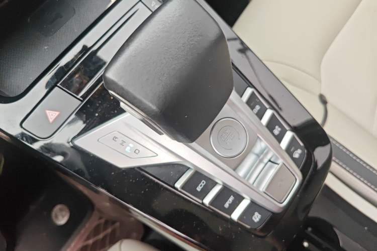 Used BYD Yuan Pro 2021 401 km Deluxe Version Gear Lever
