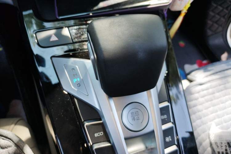 Used BYD Yuan Pro 2021 401 km Deluxe Version Gear Lever