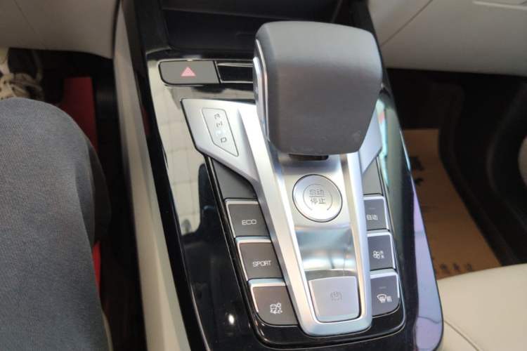Used BYD Yuan Pro 2021 401 km Deluxe Version Gear Lever