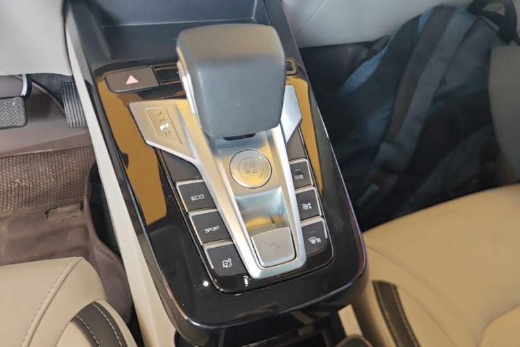 Used BYD Yuan Pro 2021 401 km Deluxe Version Gear Lever