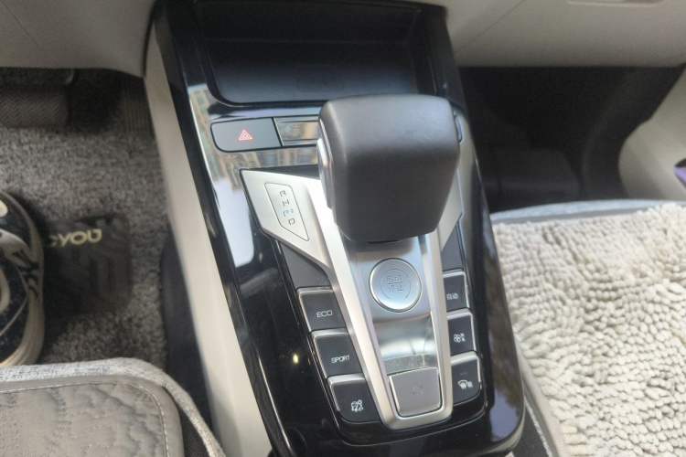 Used BYD Yuan Pro 2021 401 km Deluxe Version Gear Lever