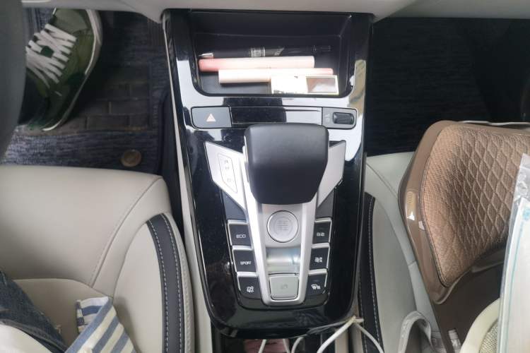Used BYD Yuan Pro 2021 401 km Deluxe Version Gear Lever