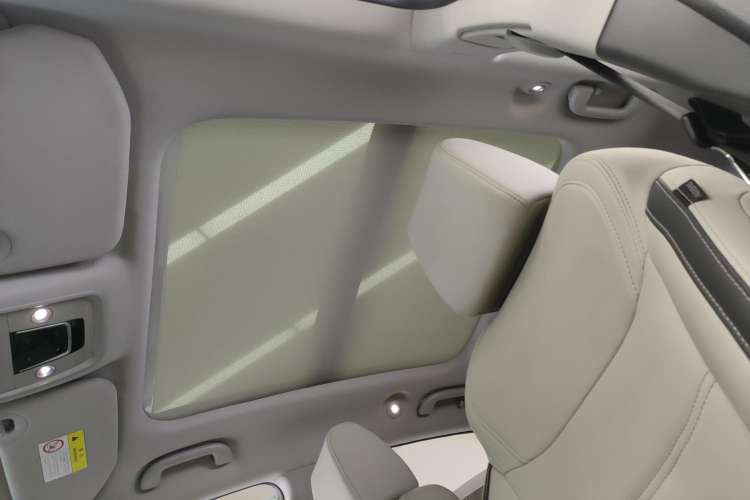 Used BYD Yuan Pro 2021 401 km Deluxe Version Headliner
