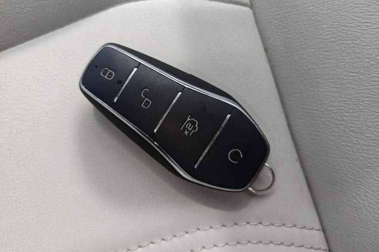 Used BYD Yuan Pro 2021 401 km Deluxe Version Interior 1