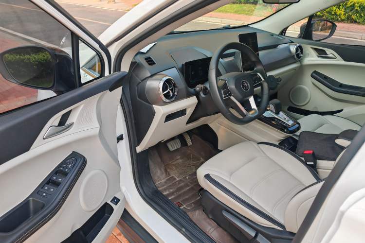 Used BYD Yuan Pro 2021 401 km Deluxe Version Interior 1