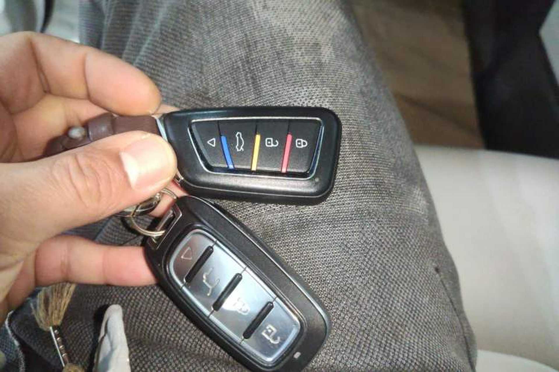Used BYD Yuan Pro 2021 401 km Luxury Version Interior 1