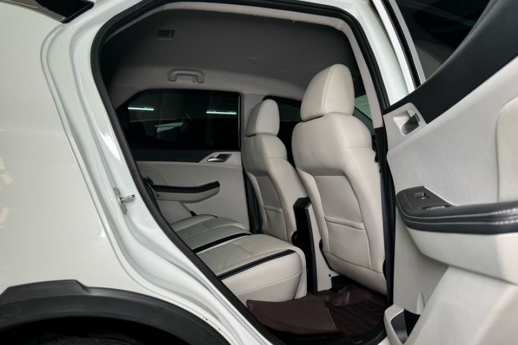 Used BYD Yuan Pro 2021 401 km Luxury Version Interior 11