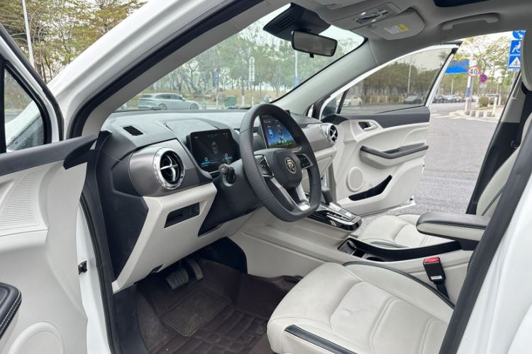 Used BYD Yuan Pro 2021 401 km Deluxe Version Interior 2