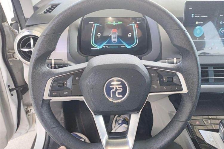 Used BYD Yuan Pro 2021 401 km Luxury Version Interior 2