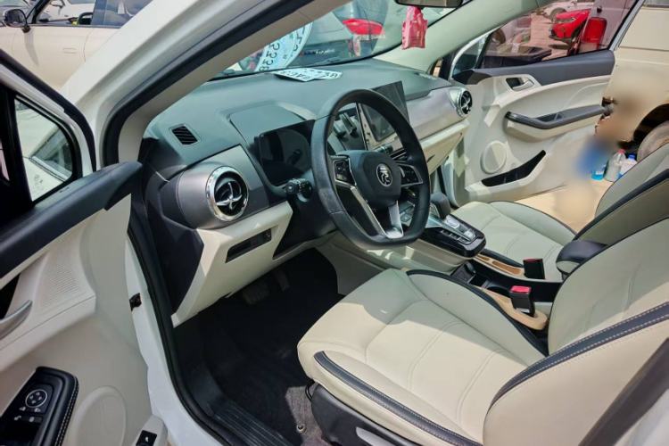 Used BYD Yuan Pro 2021 401 km Luxury Version Interior 2