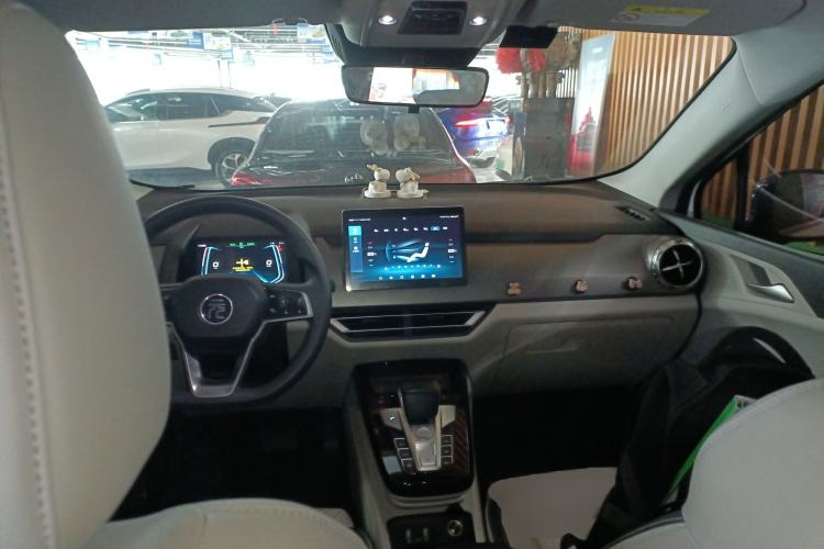 Used BYD Yuan Pro 2021 401 km Deluxe Version Interior 2
