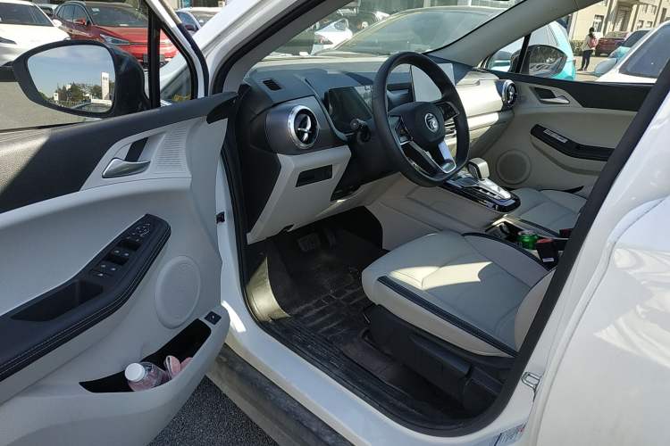 Used BYD Yuan Pro 2021 401 km Deluxe Version Interior 2