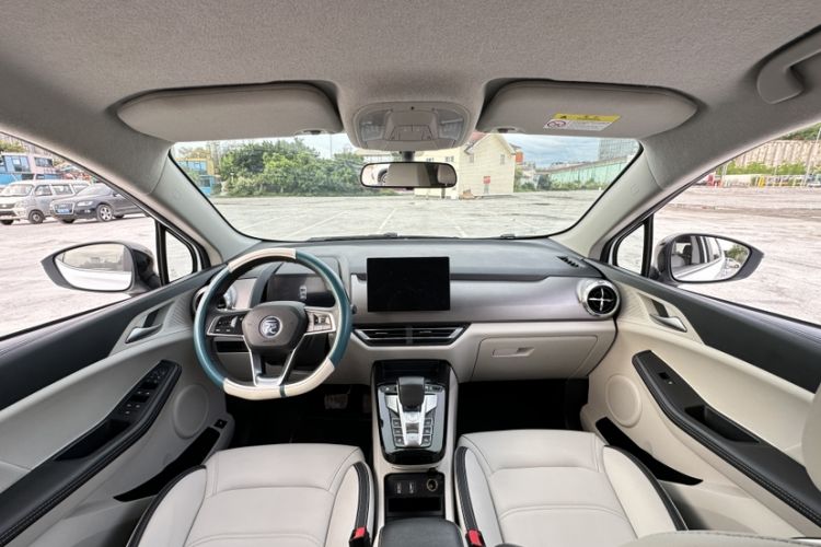 Used BYD Yuan Pro 2021 401 km Luxury Version Interior 3