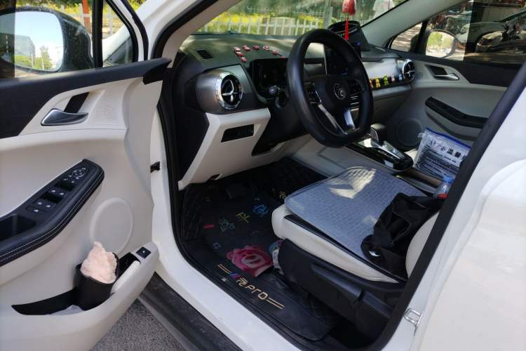 Used BYD Yuan Pro 2021 401 km Deluxe Version Interior 3