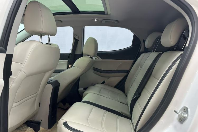 Used BYD Yuan Pro 2021 401 km Deluxe Version Interior 3