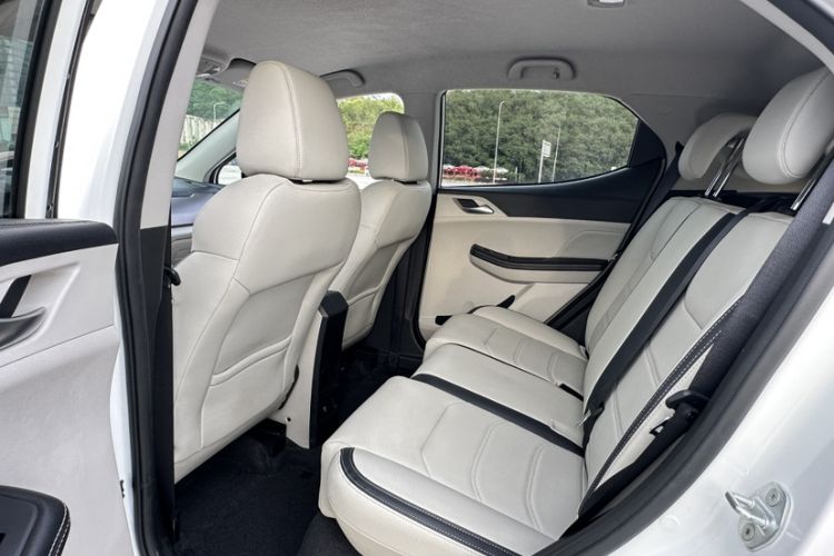 Used BYD Yuan Pro 2021 401 km Luxury Version Interior 4
