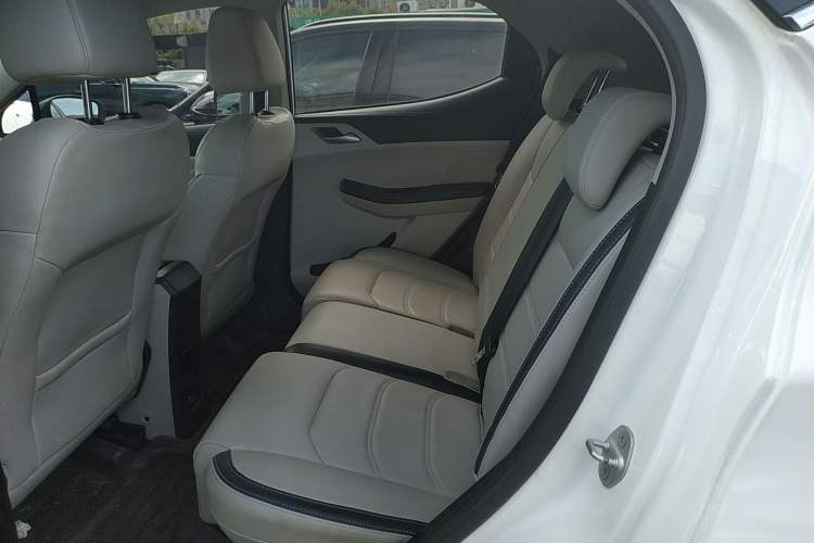 Used BYD Yuan Pro 2021 "Love for a Lifetime" Edition Interior 4