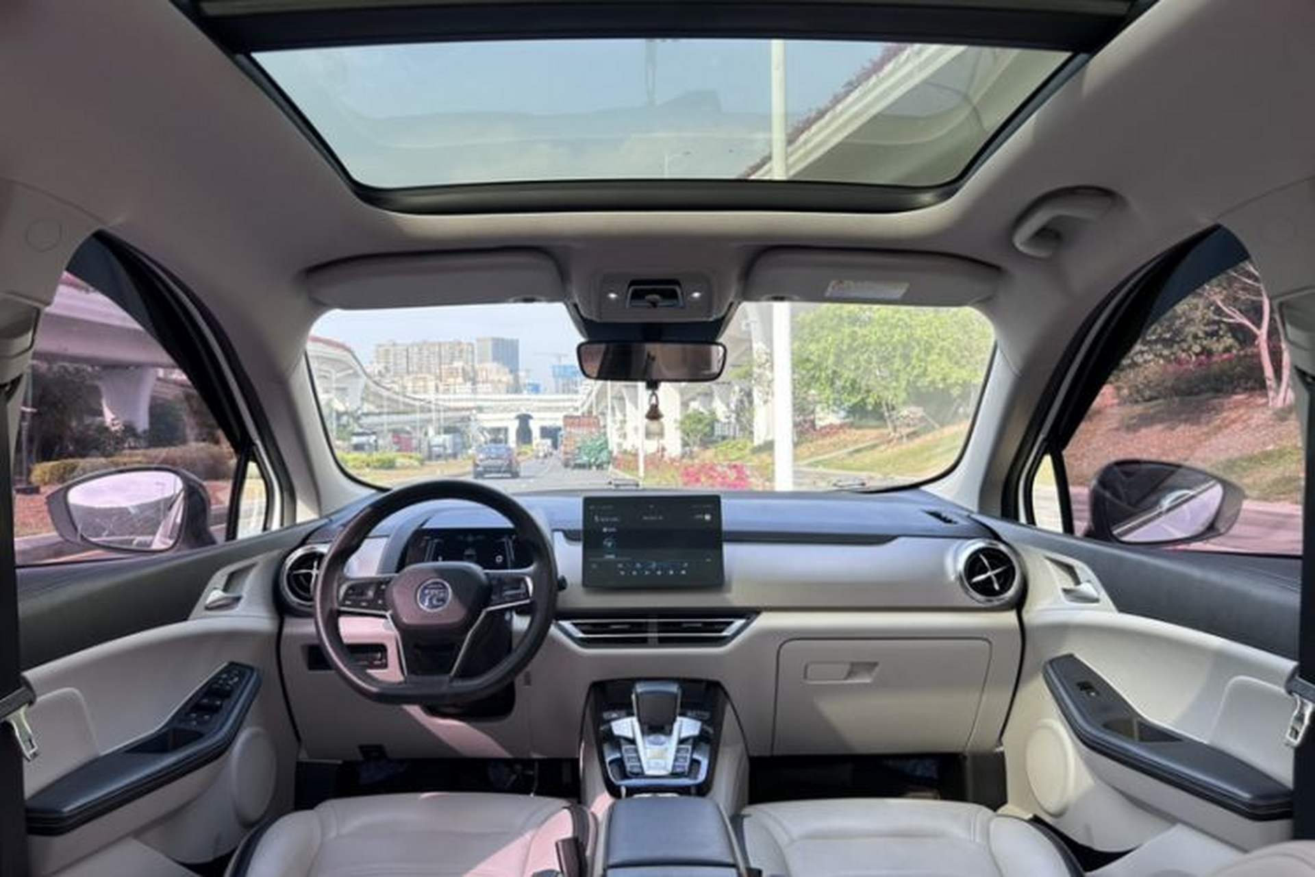 Used BYD Yuan Pro 2021 401 km Deluxe Version Interior 4