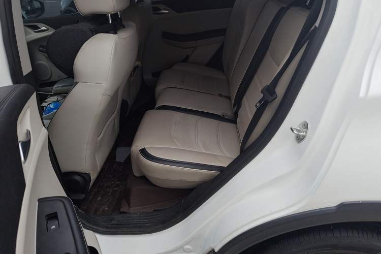 Used BYD Yuan Pro 2021 401 km Luxury Version Interior 4