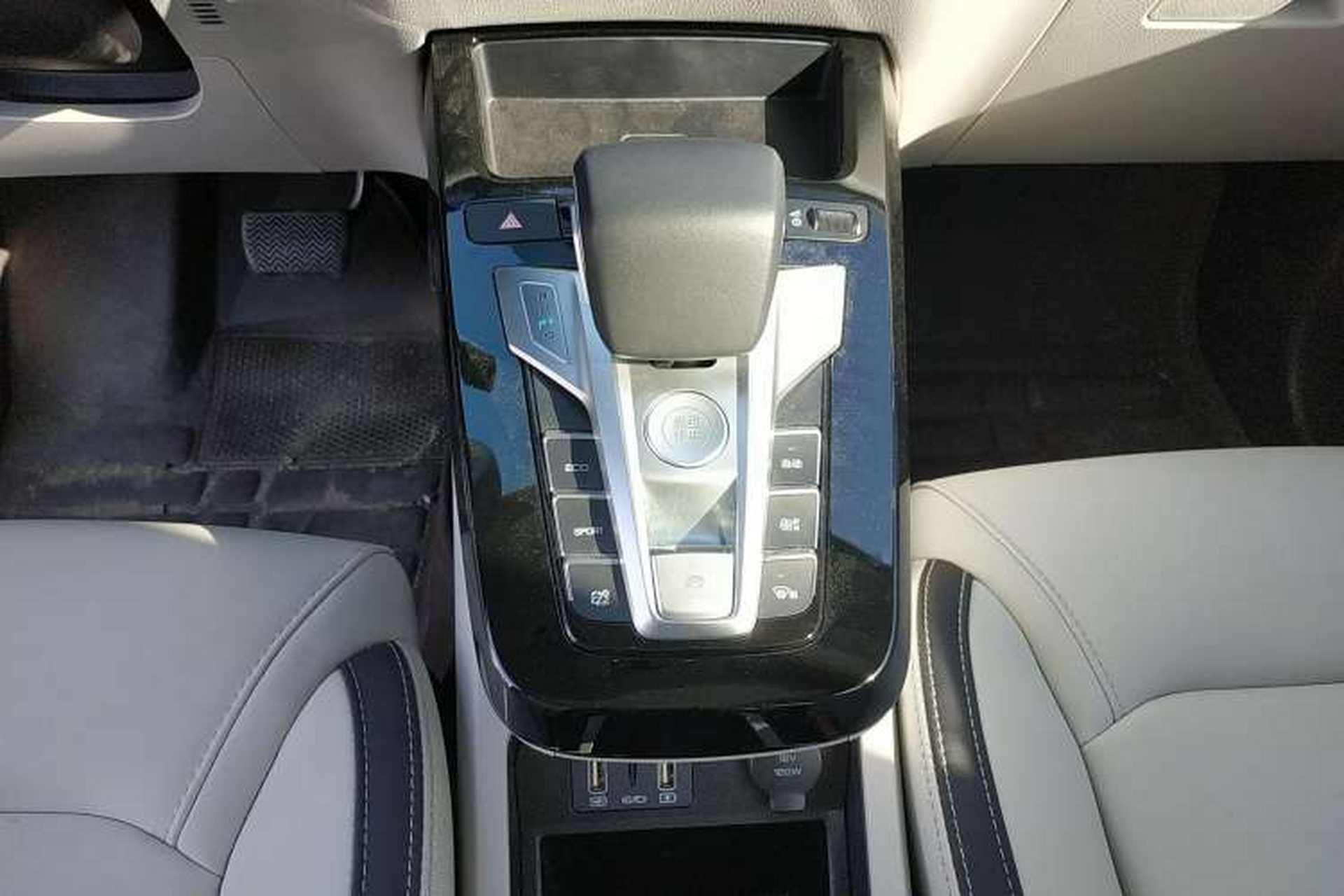 Used BYD Yuan Pro 2021 401 km Deluxe Version Interior 5