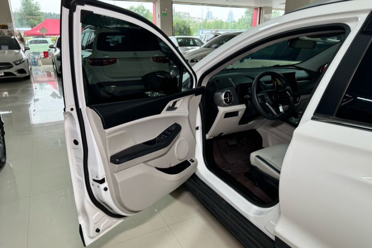 Used BYD Yuan Pro 2021 401 km Luxury Version Interior 6