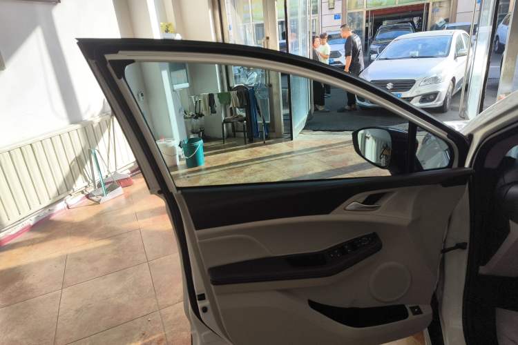 Used BYD Yuan Pro 2021 401 km Deluxe Version Left Front Door Interior