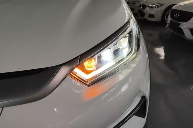 Used BYD Yuan Pro 2021 401 km Deluxe Version Left Front Headlight