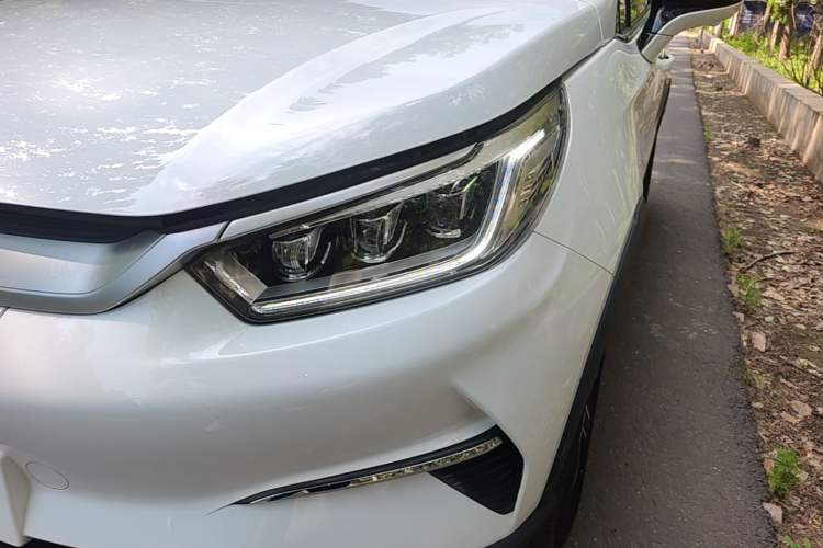 Used BYD Yuan Pro 2021 "Love for a Lifetime" Edition Left Front Headlight