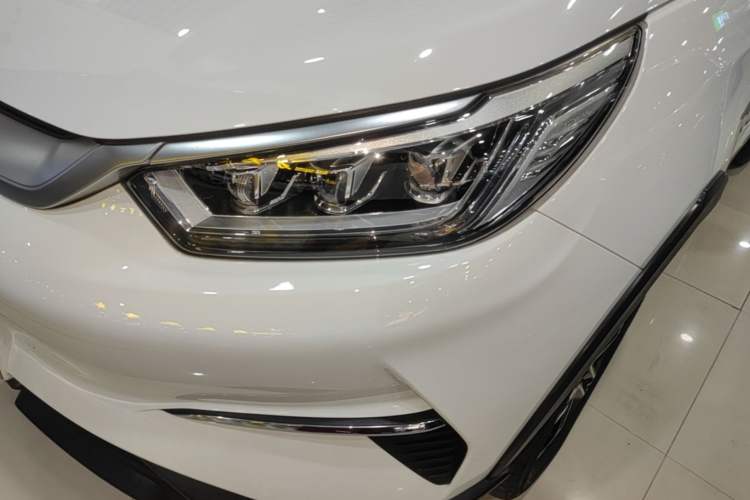 Used BYD Yuan Pro 2021 401 km Luxury Version Left Front Headlight