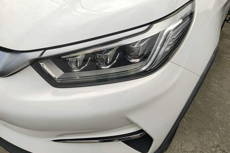 Used BYD Yuan Pro 2021 "Love for a Lifetime" Edition Left Front Headlight