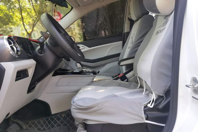 Used BYD Yuan Pro 2021 "Love for a Lifetime" Edition Left Front Seat