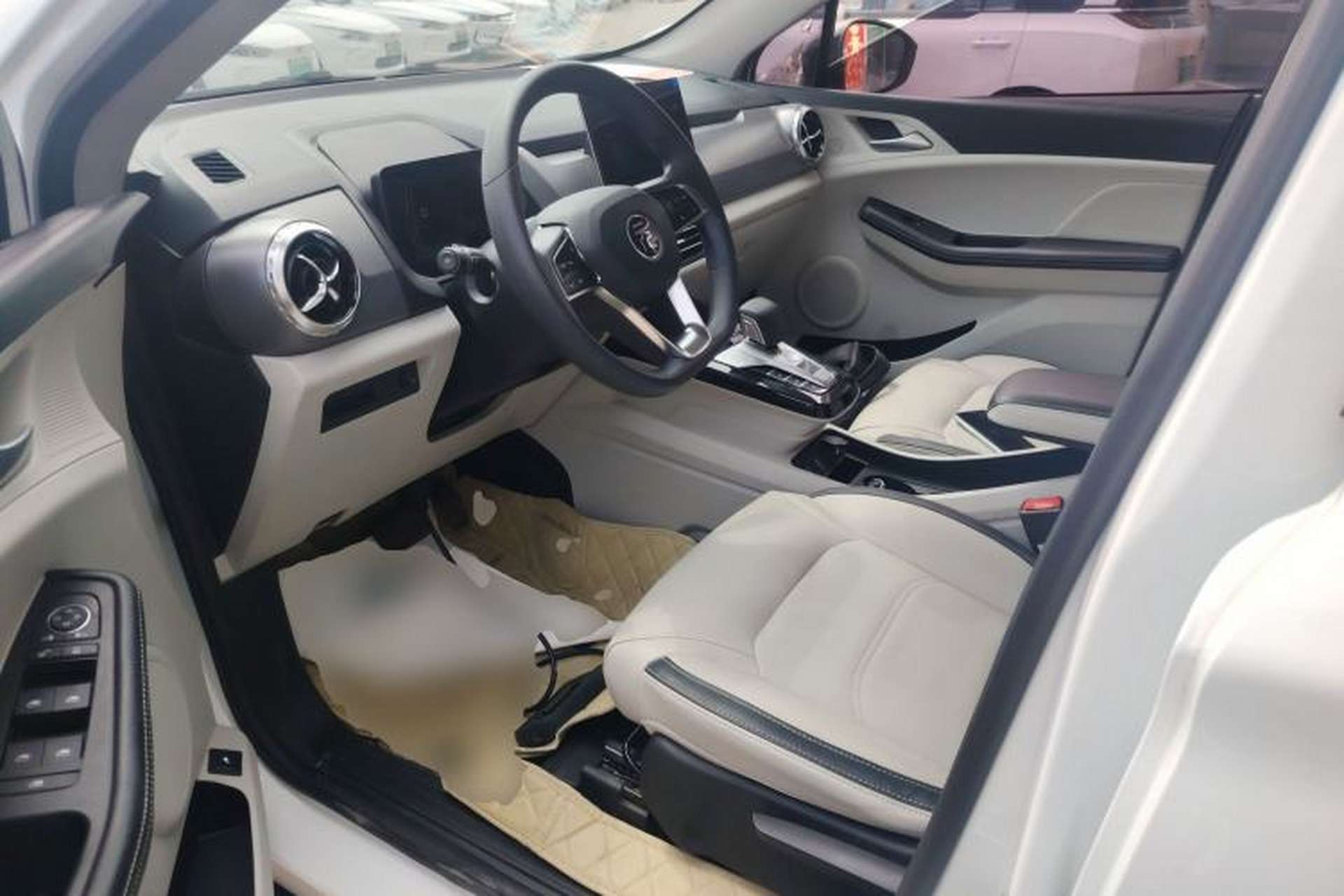 Used BYD Yuan Pro 2021 401 km Luxury Version Left Front Seat