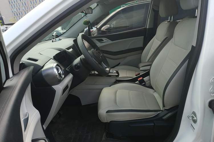 Used BYD Yuan Pro 2021 "Love for a Lifetime" Edition Left Front Seat