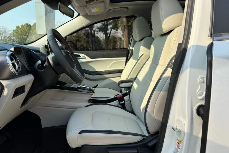 Used BYD Yuan Pro 2021 401 km Deluxe Version Left Front Seat