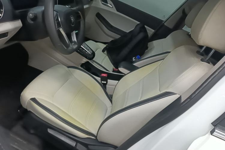 Used BYD Yuan Pro 2021 "Love for a Lifetime" Edition Left Front Seat