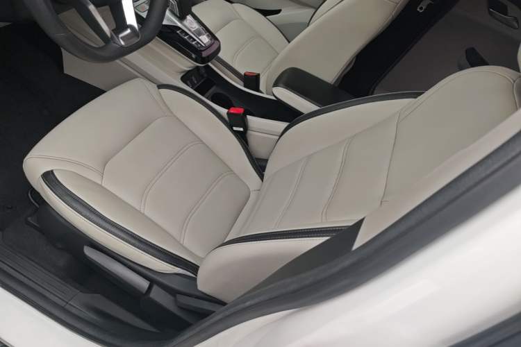 Used BYD Yuan Pro 2021 "Love for a Lifetime" Edition Left Front Seat