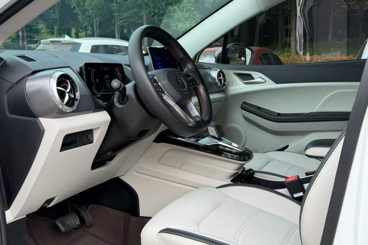 Used BYD Yuan Pro 2021 401 km Luxury Version Left Front Seat
