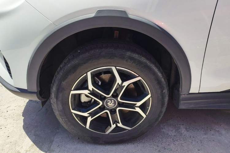Used BYD Yuan Pro 2021 401 km Deluxe Version Left Front Wheel Hub