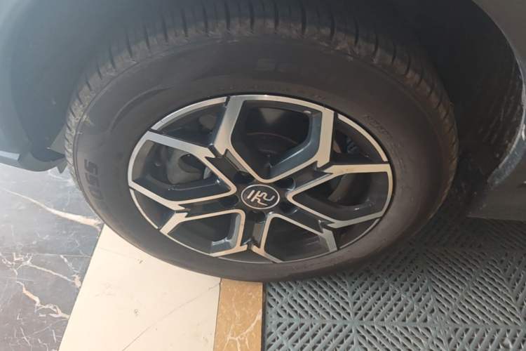 Used BYD Yuan Pro 2021 401 km Deluxe Version Left Front Wheel Hub