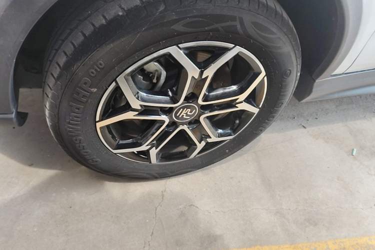 Used BYD Yuan Pro 2021 401 km Deluxe Version Left Front Wheel Hub