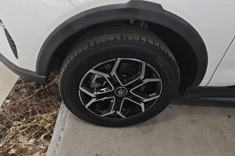 Used BYD Yuan Pro 2021 401 km Deluxe Version Left Front Wheel Hub