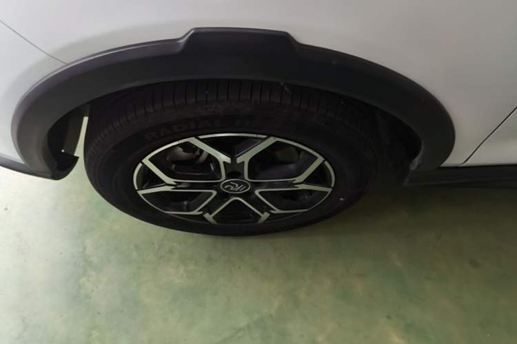 Used BYD Yuan Pro 2021 401 km Luxury Version Left Front Wheel Hub