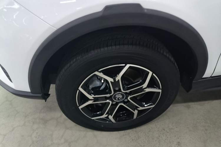 Used BYD Yuan Pro 2021 401 km Deluxe Version Left Front Wheel Hub