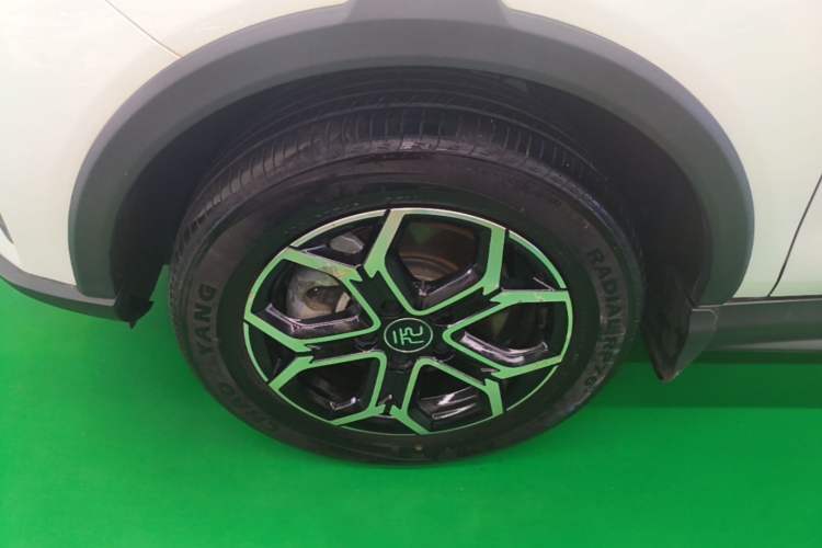Used BYD Yuan Pro 2021 401 km Deluxe Version Left Front Wheel Hub