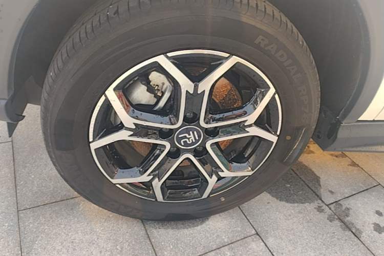 Used BYD Yuan Pro 2021 401 km Luxury Version Left Front Wheel Hub